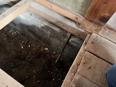 ホールダウン金物