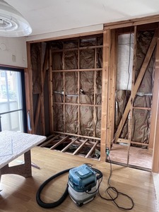 クロゼット床下地