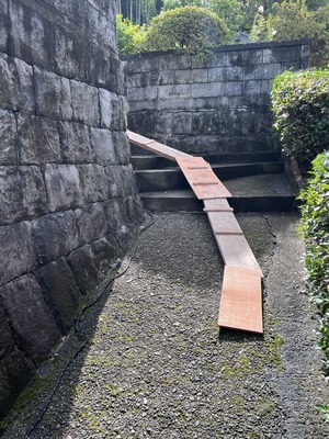 一輪車用足場