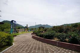 よしうみバラ公園