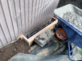 基礎補強生コン打設