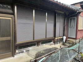雨戸閉じた状態