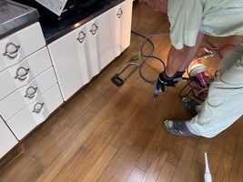 穴開け作業