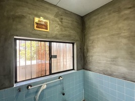 浴室壁完成