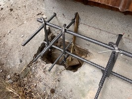 ホールダウン金物