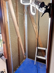 耐力壁アルミアングル下地