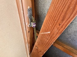 ホールダウン金物