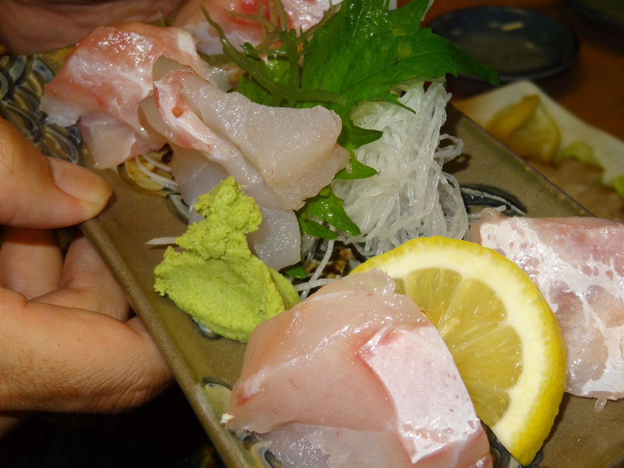 沖縄の食材 土佐料理 旬の鰹がゆく