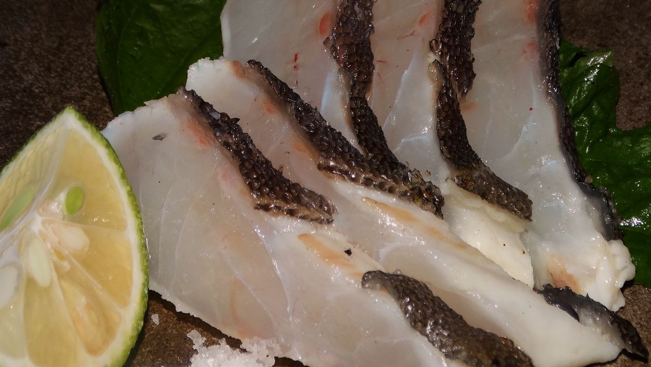 石鯛の塩たたき 土佐料理 旬の鰹がゆく 石鯛の塩たたき 土佐料理 旬の鰹がゆく