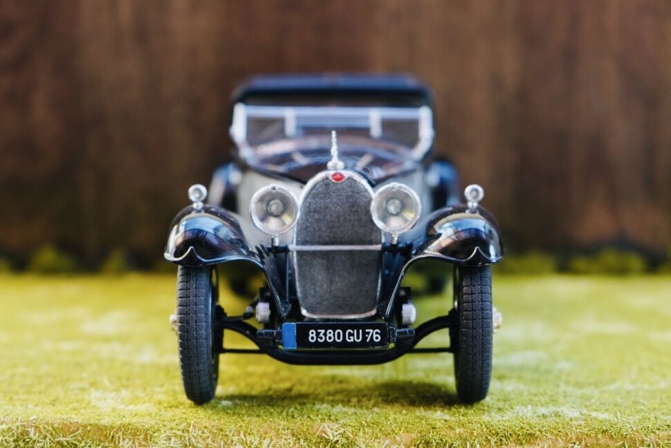 伝説のクラシックカー（ブガッティ・タイプ41「ロワイヤル」クーペ