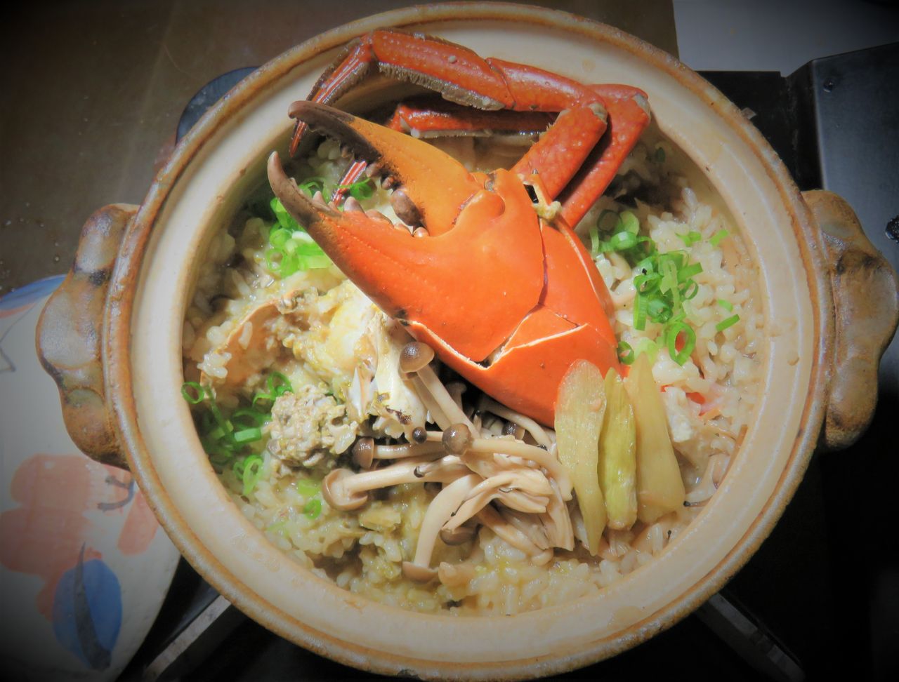 高知の美味しいカニ 土佐料理 旬の鰹がゆく