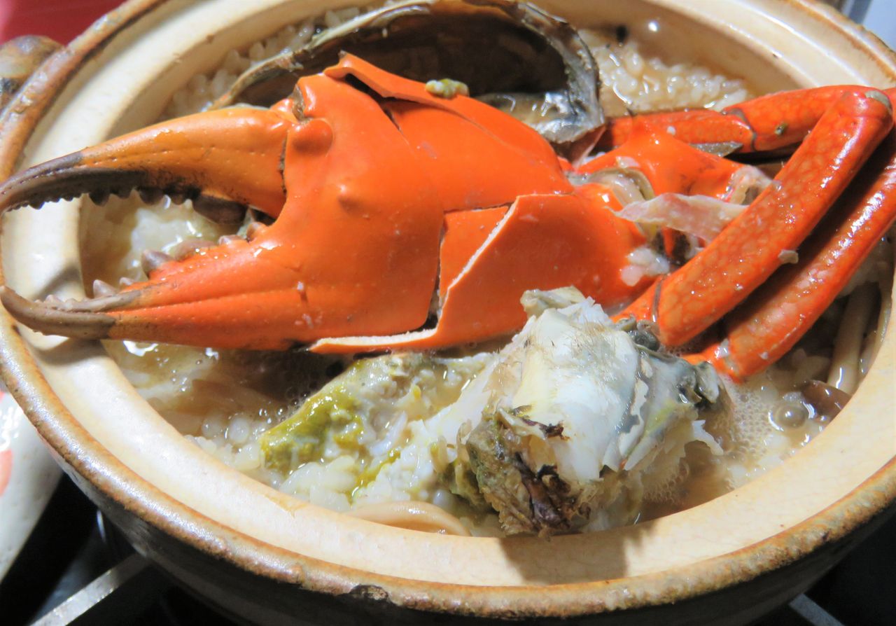 高知の美味しいカニ 土佐料理 旬の鰹がゆく