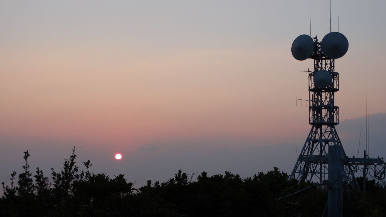 日の出と日の入り 土佐料理 旬の鰹がゆく