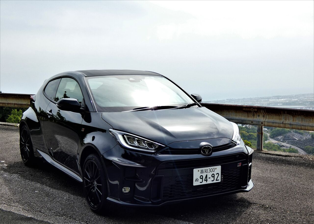 思い出と夢が語れる話題の車を試乗 土佐料理 旬の鰹がゆく 思い出と夢が語れる話題の車を試乗 土佐料理 旬の鰹がゆく