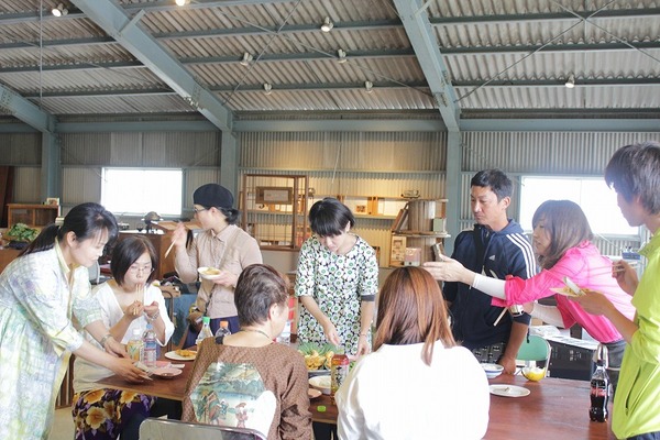 しあわせの物々大交換会 077