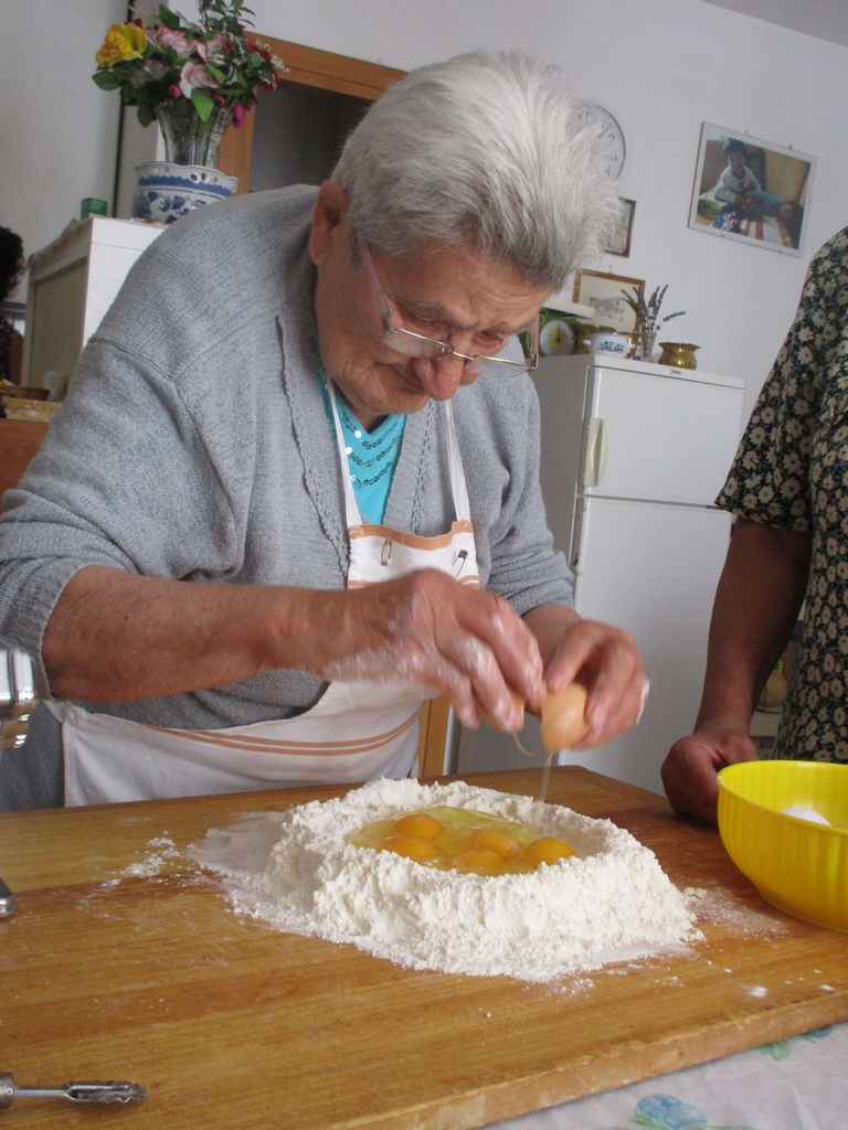 フェッラゴースト 聖母被昇天の祝日 のランチ イタリア トスカーナ専門コーディネイターのトスカーナ田舎暮らし