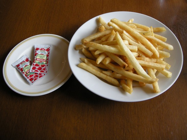 ロイヤルホスト 黒 黒ハンバーグ食事16 龍作の写真集