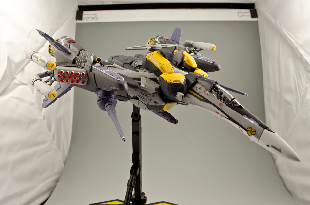 作品紹介】VF-25S アーマードメサイアバルキリー(オズマ機) : toshi