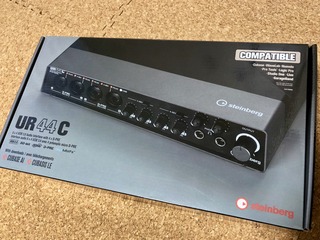 【通電のみ確認】オーディオインターフェース　UR44 2_%E5%90%8D%E7%A7%B0%E6%9C%AA%