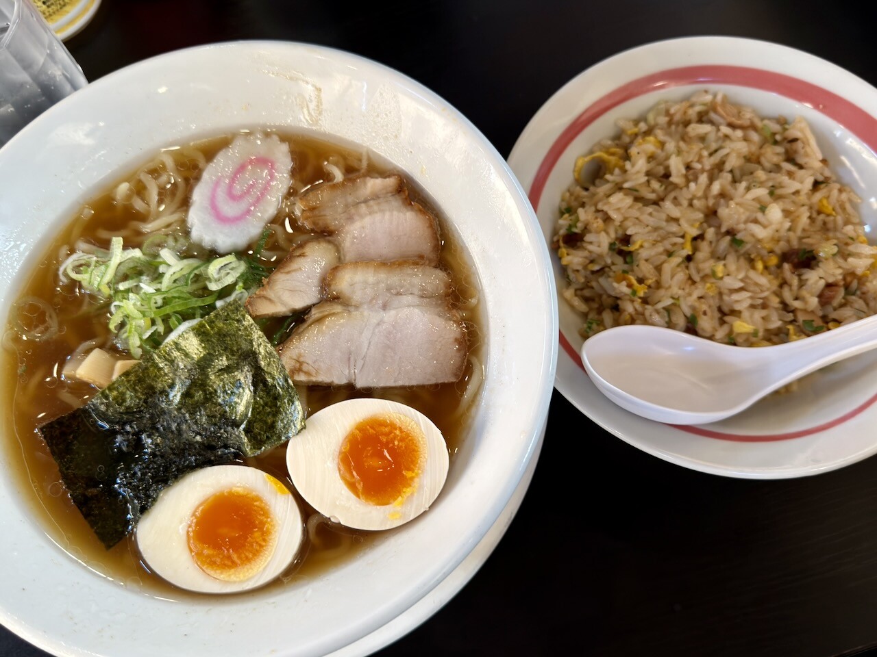 沢広幸 白雪ひめだよラーメンはん 草炎社こども文庫 35 Kurume Ramen in Ebino City] A gathering place for Southern fans! A