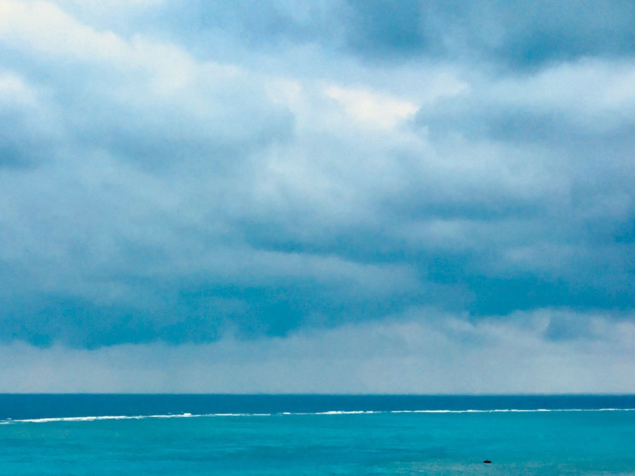 空と海と水平線のこちら側と向こう側 油絵制作 塩山俊彦の絵画日記