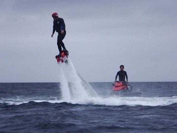 %E5%86%99%E7%9C%9F%203