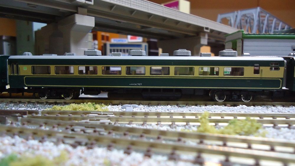 鉄道模型】TOMIX・14系サロンカーなにわ(旧製品) : 鶴岡畳産業 鉄道模型】TOMIX・14系サロンカーなにわ(旧製品) : 鶴岡畳産業