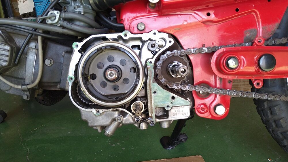 CT110−P　UB　オーストラリア　輸出仕様★P型用　フロントスプロケット15丁★ 俺指定重要文化財 リアスプロケット交換