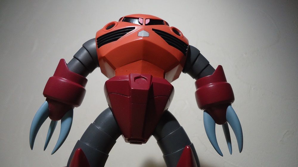 ガンプラ　ズゴック　格納庫　ドック　ミニチュア　組み立て済　完成品　1/144 Amazon | ガンプラ HGUC 1/144 MSM-07S シャア・アズナブル専用