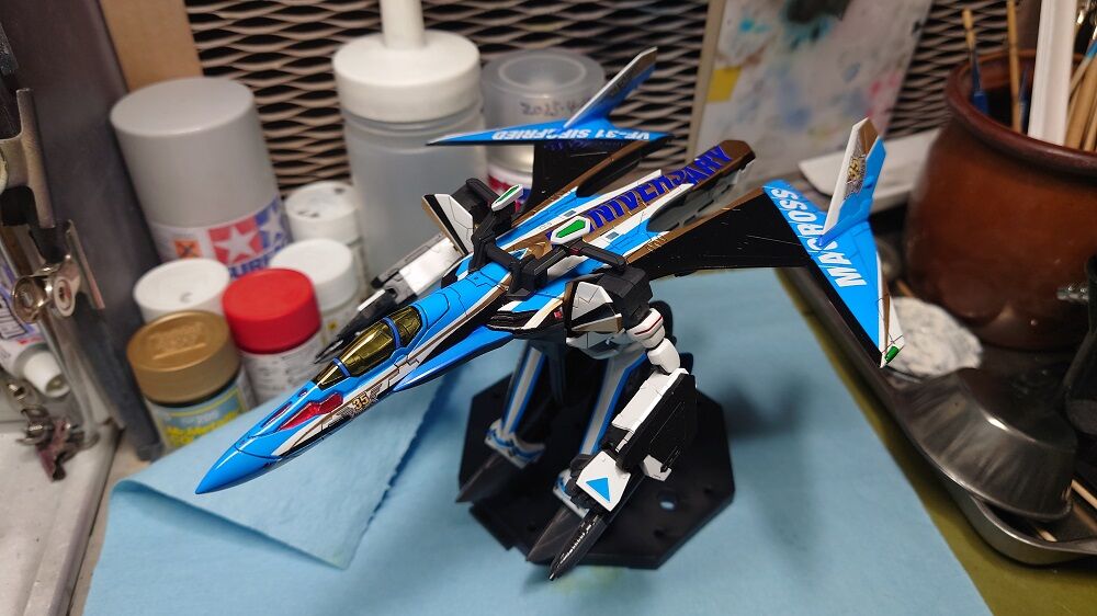 プラモデル】アオシマ マクロスΔ V.F.G. VF-31J ジークフリード 35th