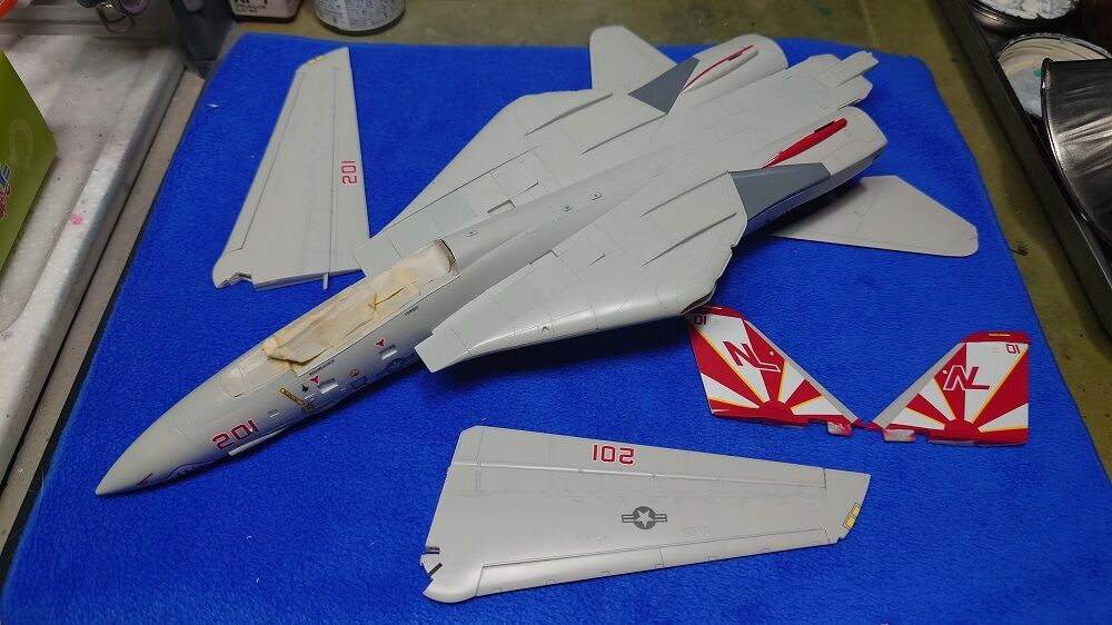 プラモデル】ハセガワ 1/72 F-14A(VF-111 サンダウナーズ) トム
