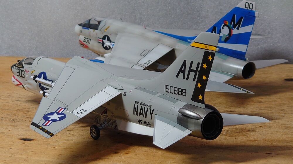 プラモデル】ハセガワ 1/72 F-8E クルーセイダー 完成 : 鶴岡畳 プラモデル】ハセガワ 1/72 F-8E クルーセイダー 完成 : 鶴岡畳