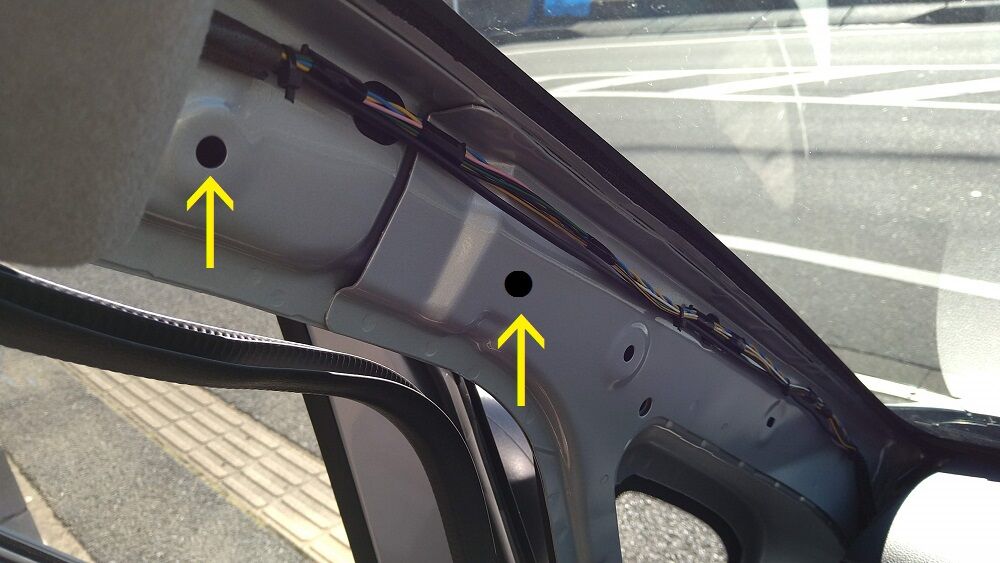 自動車】NV200 アシストグリップの取付け : 鶴岡畳産業ブログ-最強猫