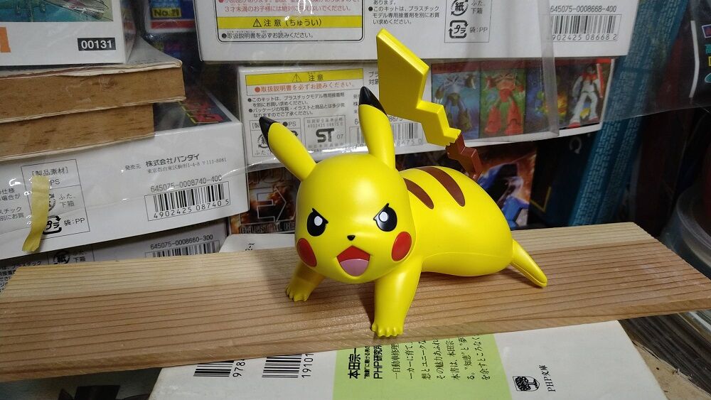 プラモデル バンダイ ポケプラクイック No 3 ピカチュウ 鶴岡畳産業ブログ 最強猫 バーニーと遊ぼ