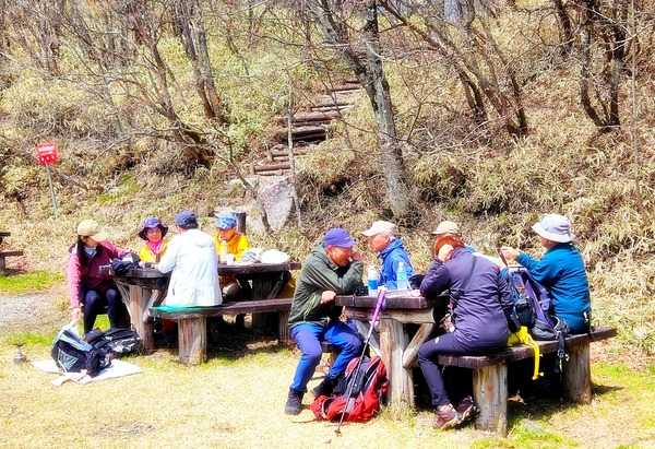 LINE_ALBUM_ミツモチ　20260426_260426_12