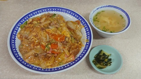 一龍飯店中華丼