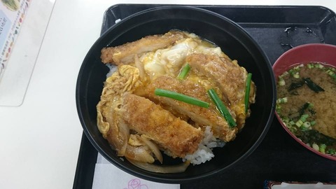 玉屋食堂カツ丼