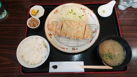 こぶたさんロースかつ定食