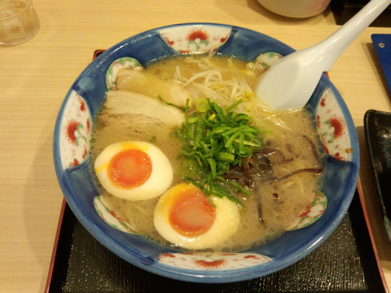 小倉北区中心部 桜吹雪が風に舞う 小倉駅構内 閉店確認 北九州のラーメン実食ブログ