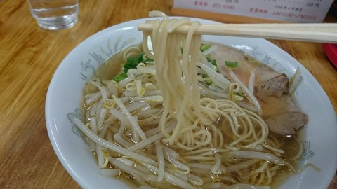 食堂楽ラーメンアップ