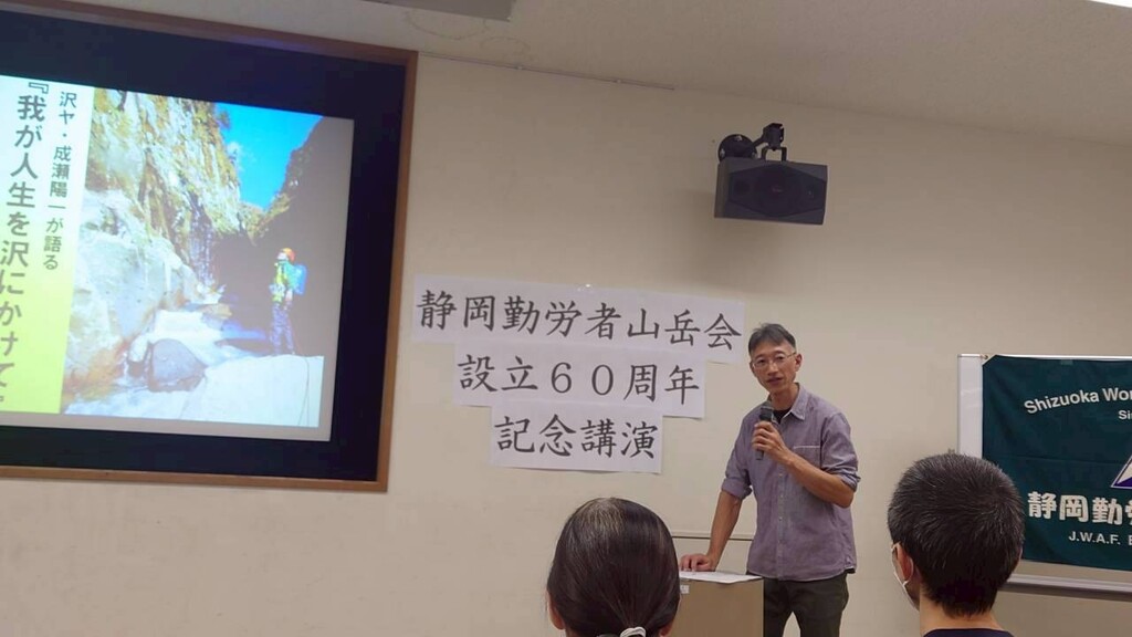 c596eb40c0194ff1ec8ecb62225c7f09