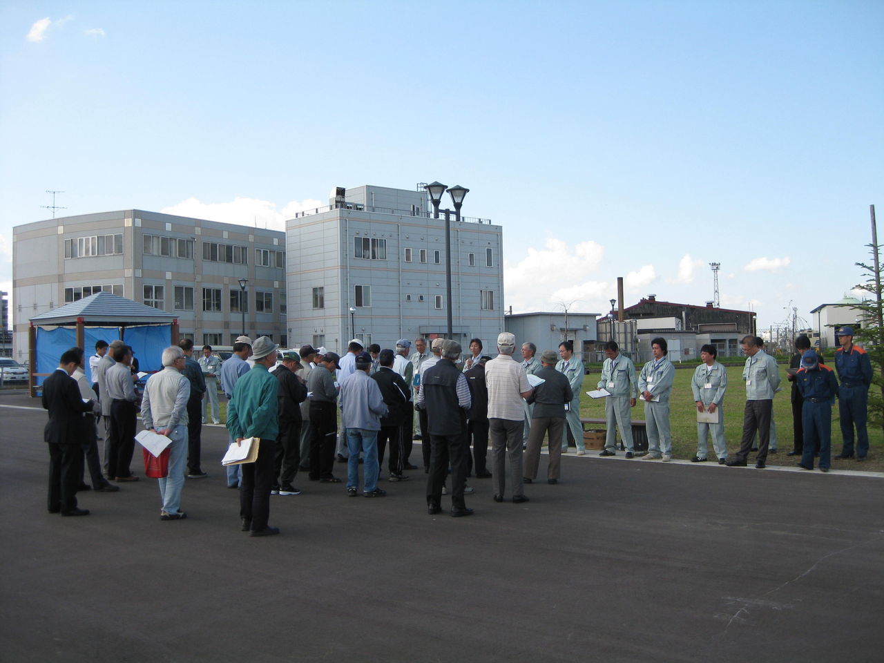弘前駅城東口緑地の説明会 弘前の小さい公園 弘前駅城東口緑地の説明会 弘前の小さい公園