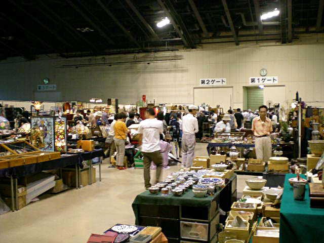 渚にて 新潟骨董市 トシモンのラーメン日記