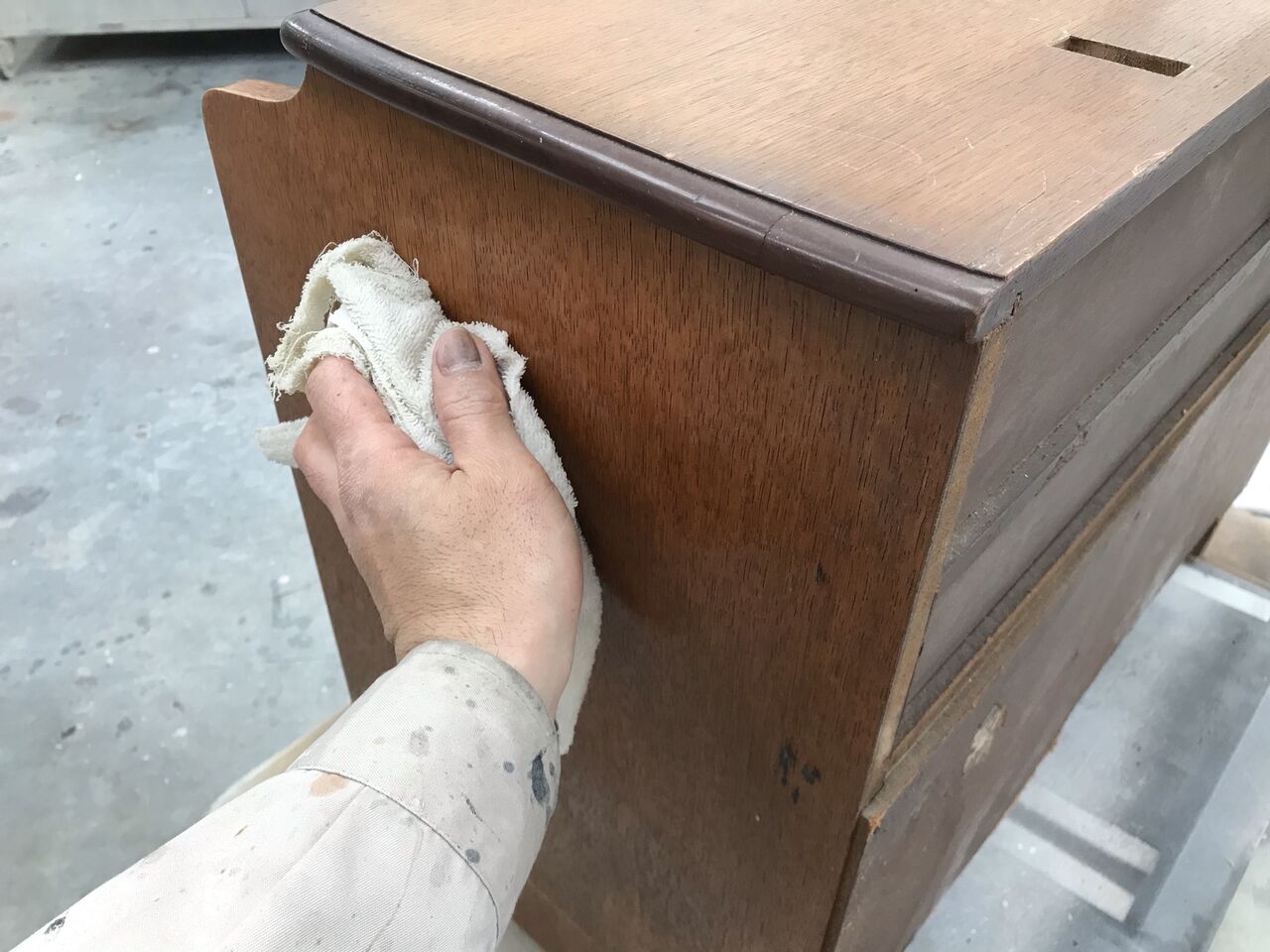 思い出の鏡台の塗り直し : ニシザキ工芸(株)塗装部 工房日誌 2