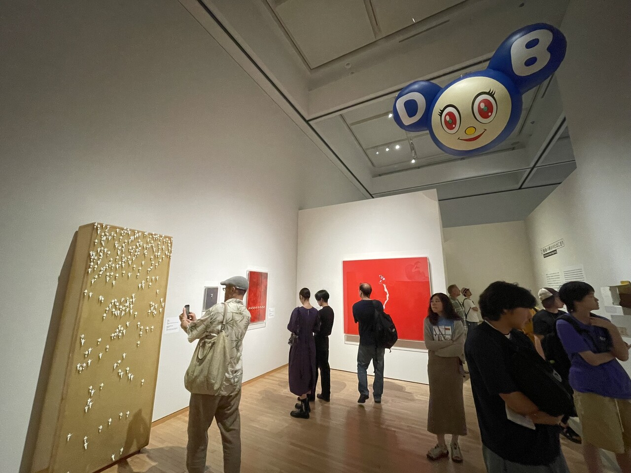 日本現代芸術の集大成、アーティスト達が描く戦後の軌跡