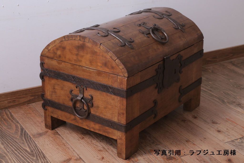 エイジング塗装 パイン無垢材製チェストの塗り直し ニシザキ工芸 株 塗装部 工房日誌 2 エイジング塗装 パイン無垢材製チェストの塗り直し ニシザキ工芸 株 塗装部 工房日誌 2