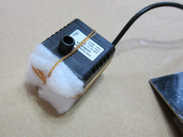 ソーラー噴水1 偏気庵のtosoyan 今日も暢気だ