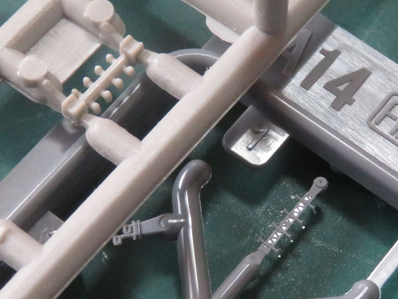 1/700の13号電探 : 特選空母