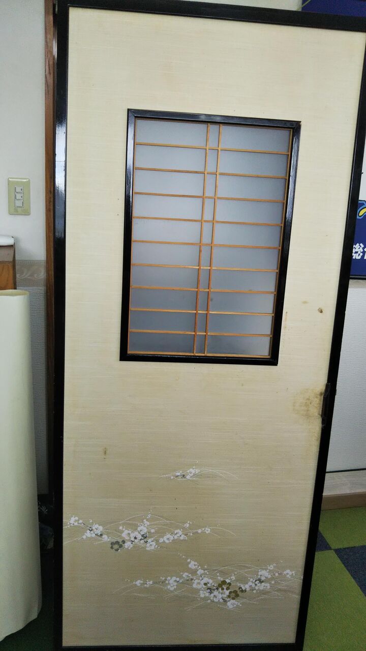 源氏襖と中抜き襖の美しき変身/自宅で楽しむリメイクガイド : こちら 