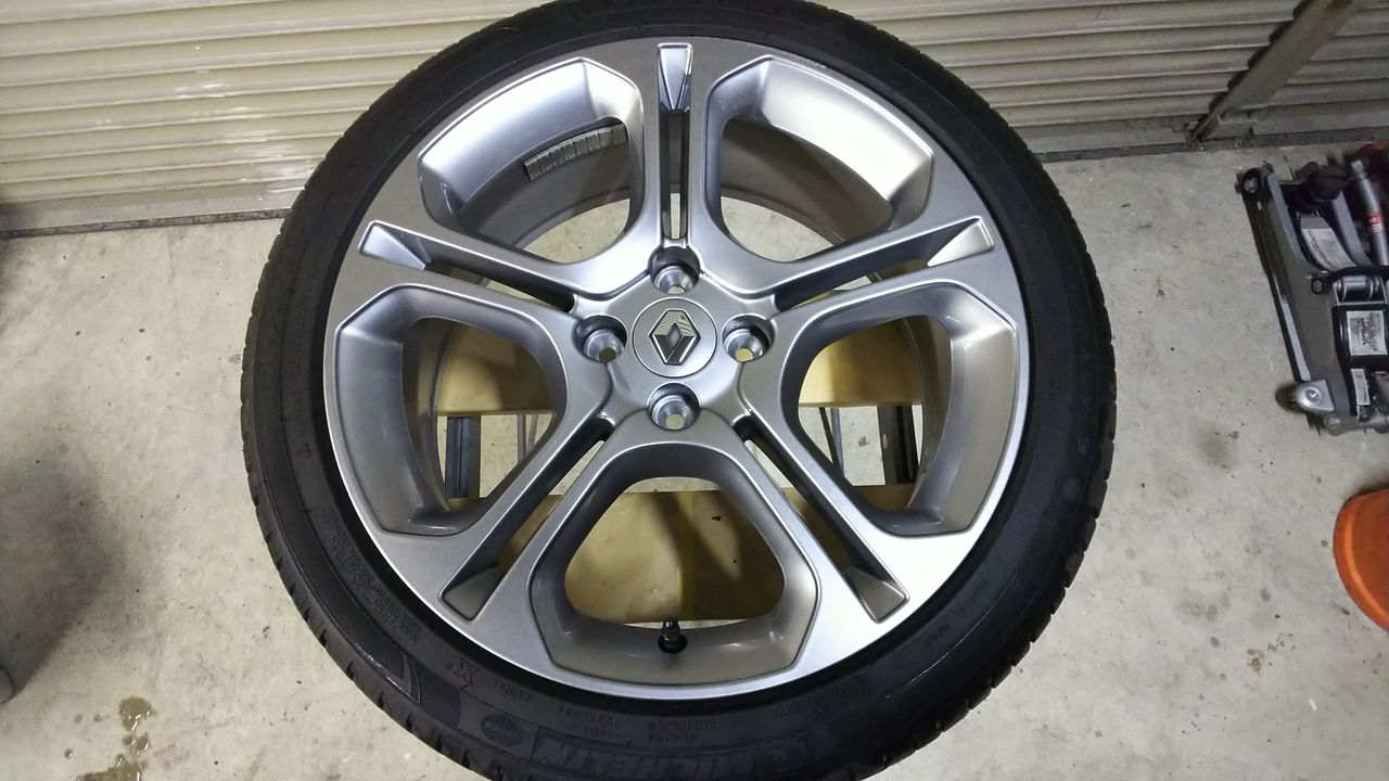ルノー純正 ルーテシア インテンス 17×7J +44 PCD100/4H 4本 ルノー 